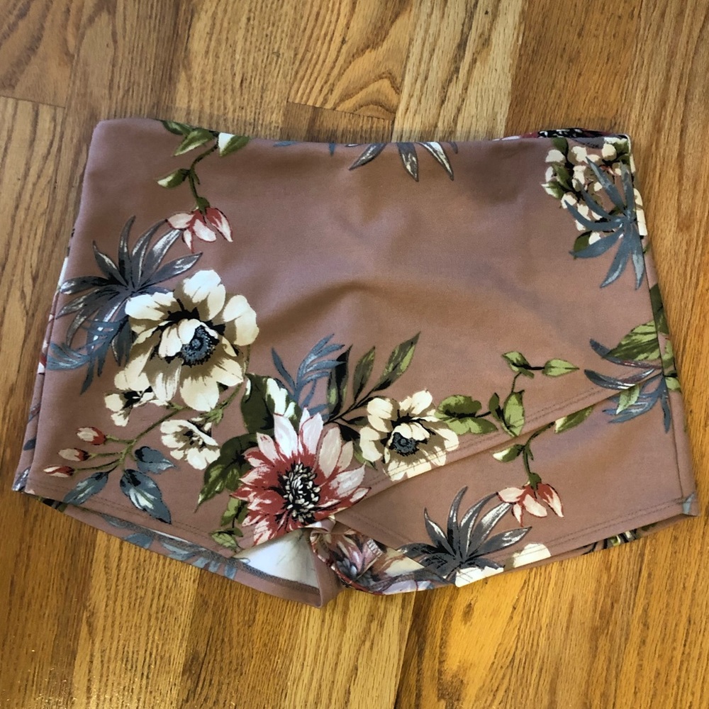 Blush Flowered Mini Skort